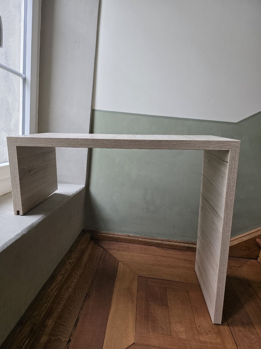 Tavoli: 3 Stk Bistro Tische Holz – Usato da Glarus venduto da Juice1_Glarus_GmbH