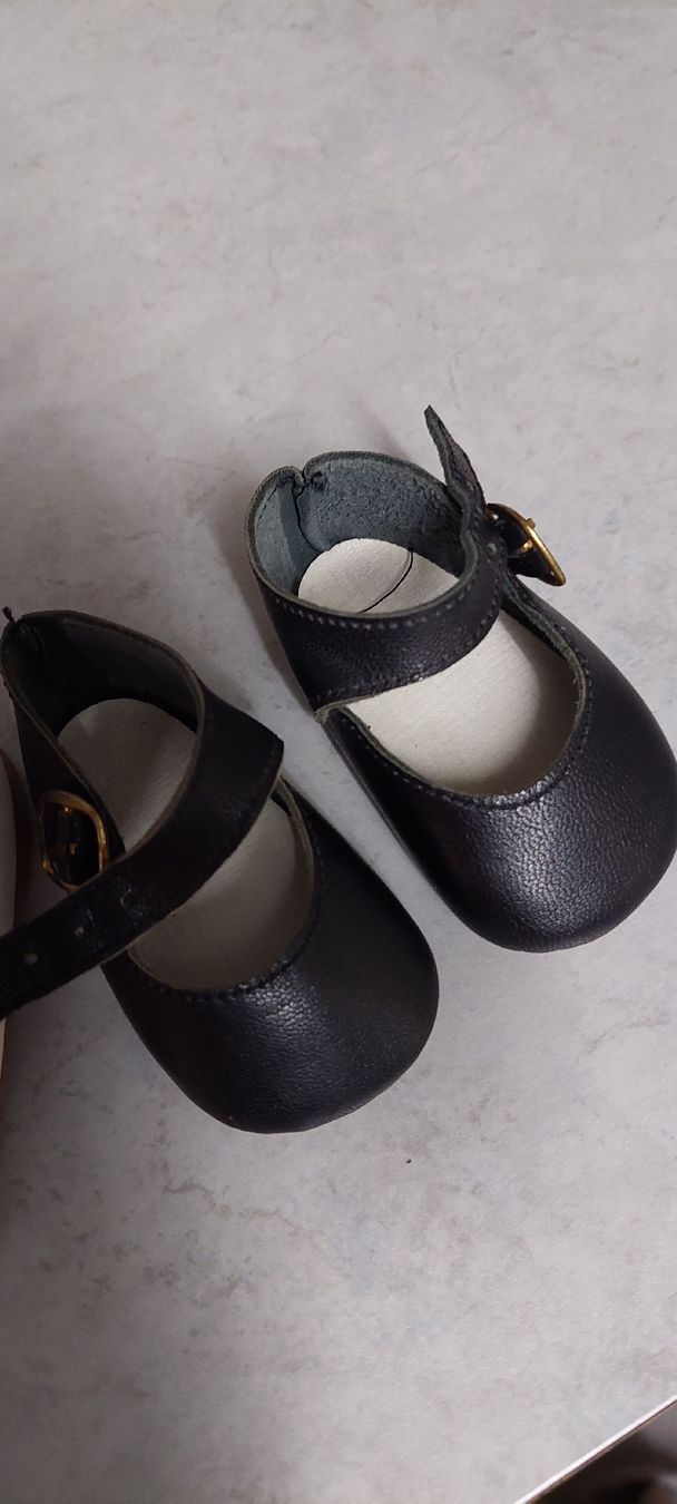 Bambole: Puppenschuhe besondere  – Nuovo (secondo la descrizione) da Muri AG venduto da nindo1 7