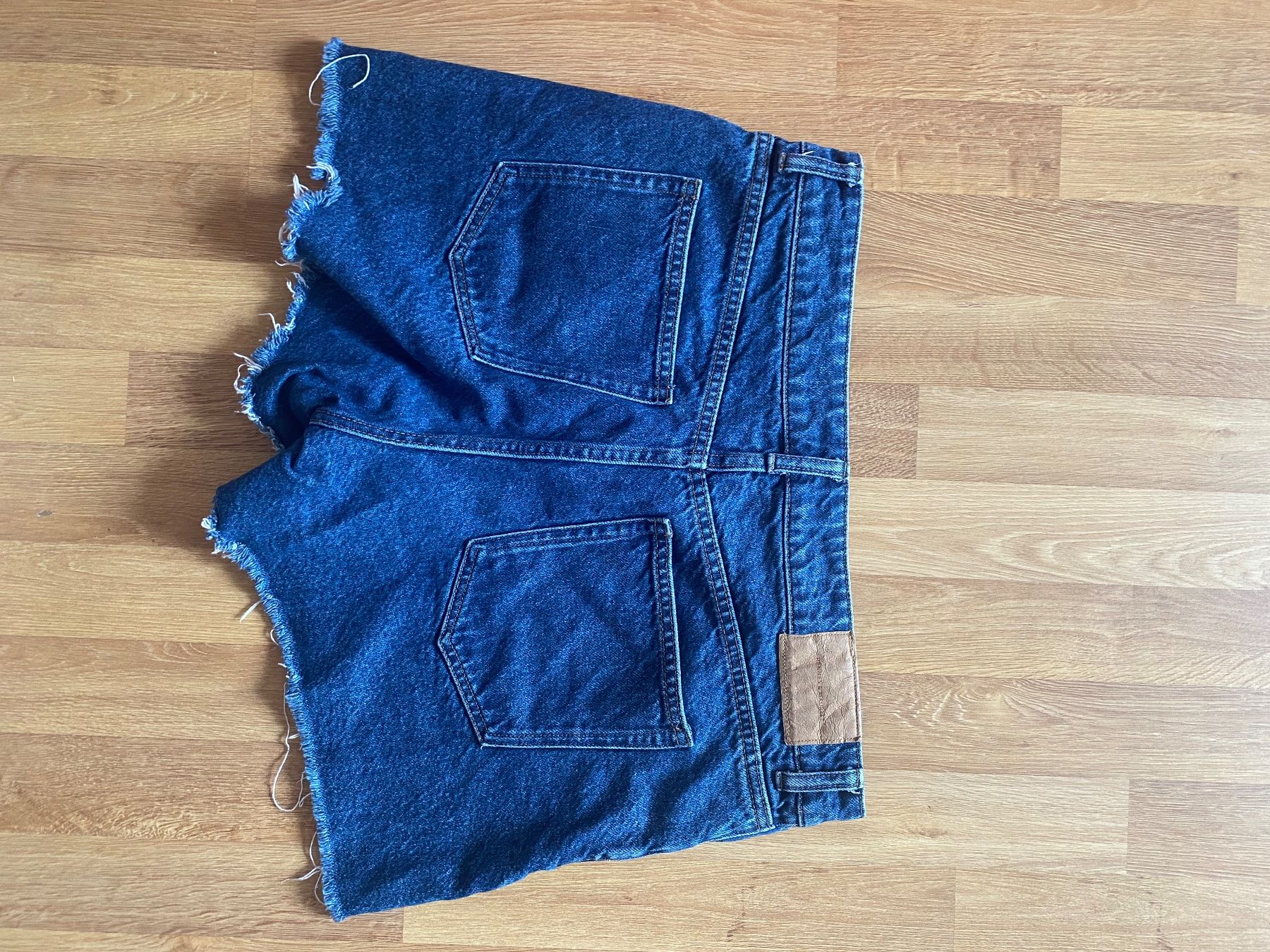 H&M Pantalons: shorts h&m – D'occasion à Bern par liv_km2r 2