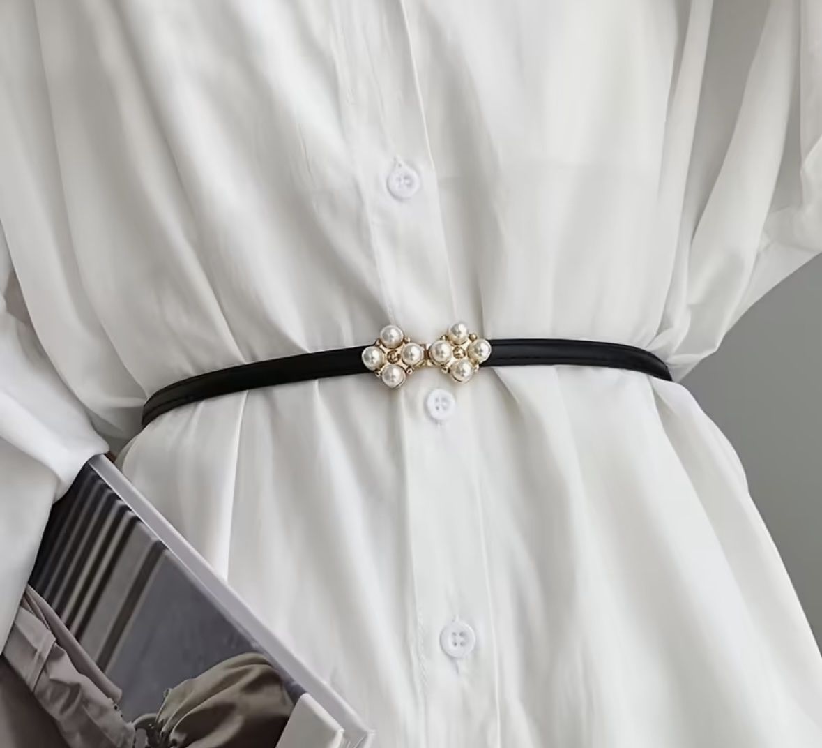 Cinture: Elegante Damengürtel, schwarz, mit Perlenapplikation. – Nuovo e nell'imballaggio originale da Bassersdorf venduto da schokoart.ch 1