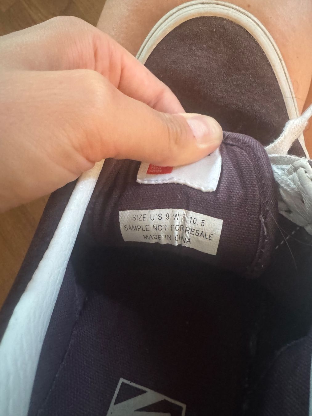 Vans Herrenschuhe: Vans violett Grösse 42.5 – Gebraucht aus Aarau von Gulianora 4