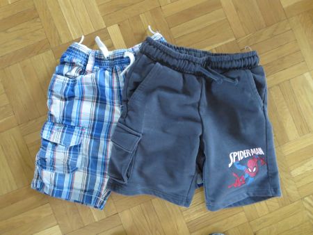 2 x kurze Knaben Hosen /Gr. 104