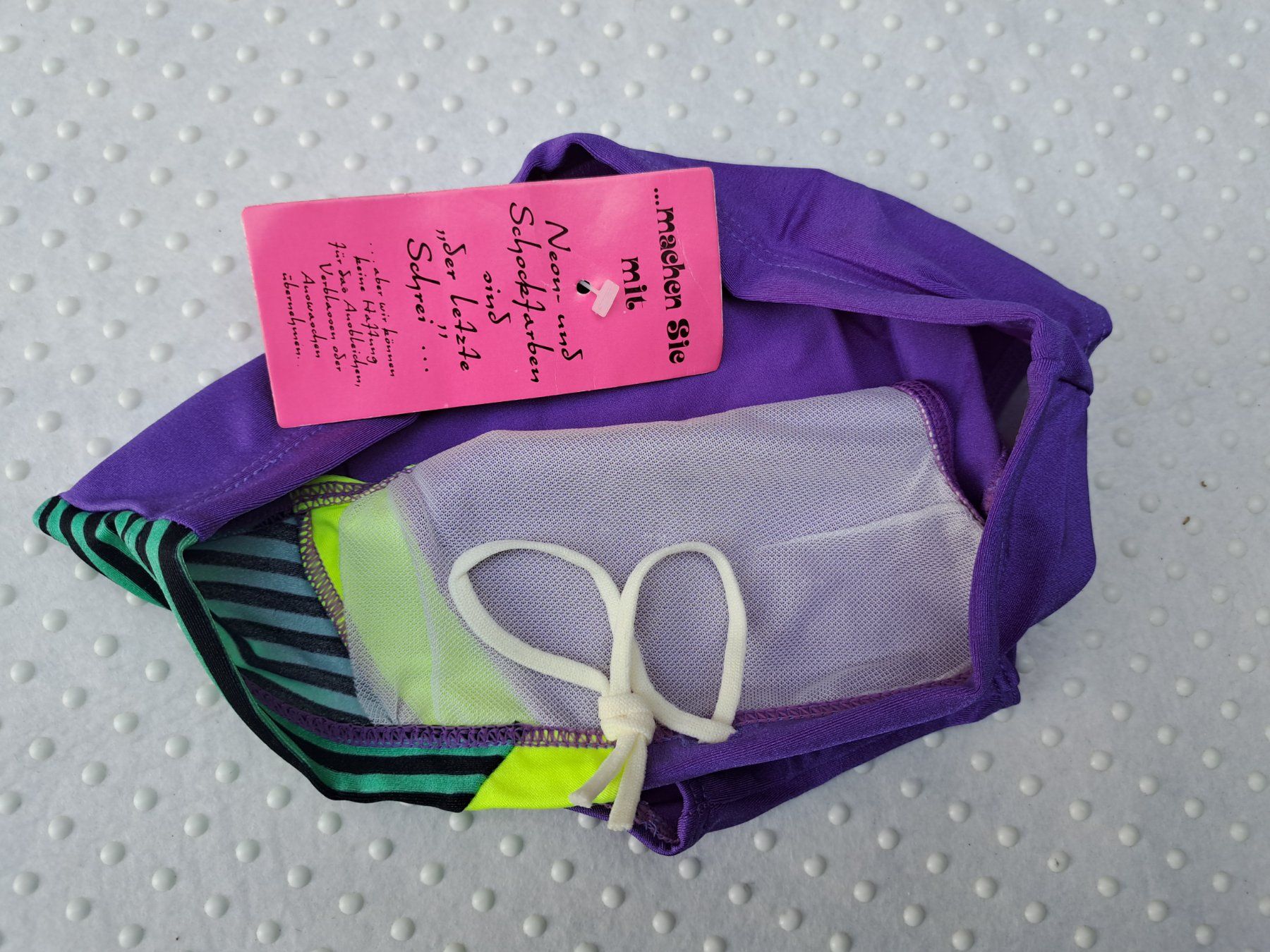 Costumi da bagno: NEU! Retro Badehose lila Gr. 128 – Nuovo e nell'imballaggio originale da Gysenstein venduto da joshuas81 2