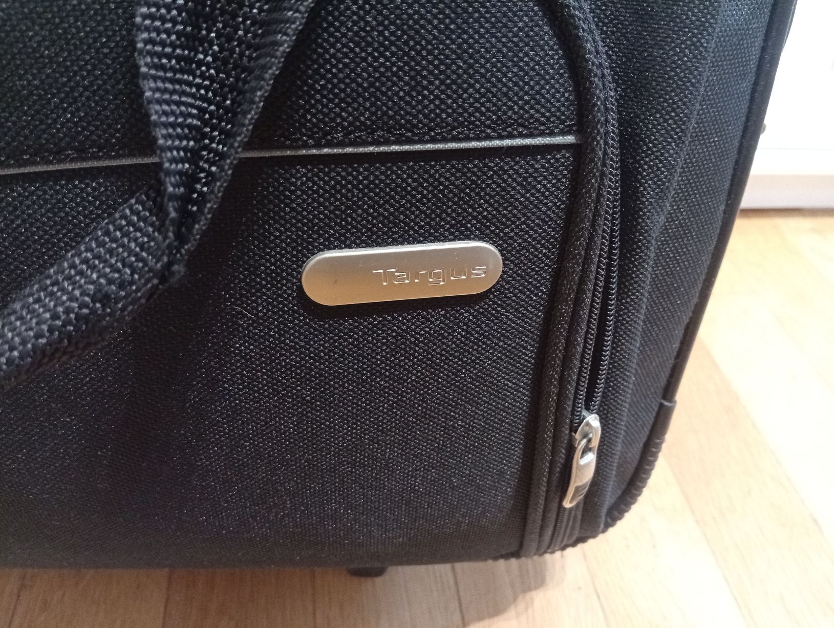 Targus Borse: Targus Laptop-Rolltasche – Usato da Zürich venduto da sap_8j5f 4