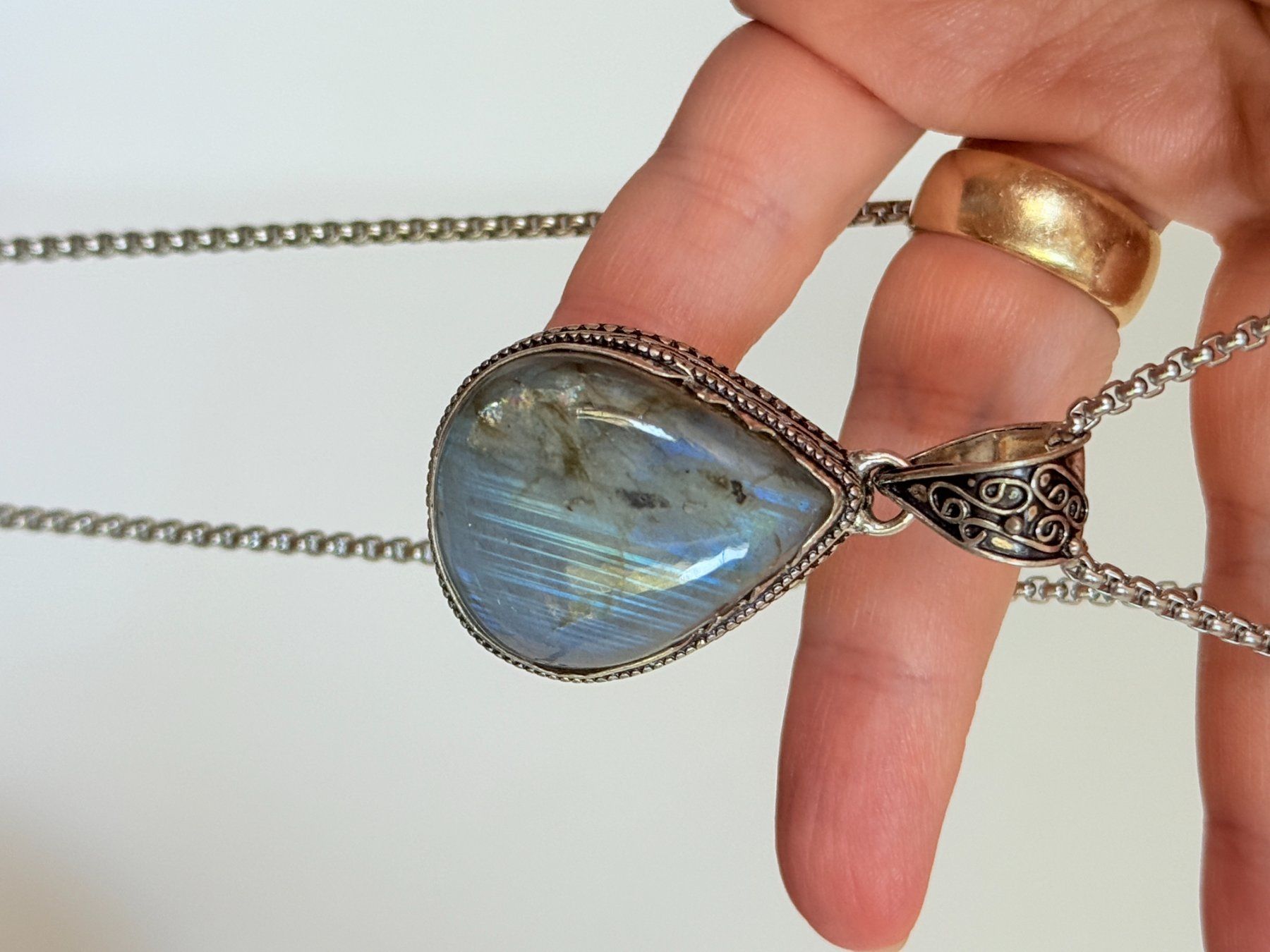 Colliers: Collier Labradorite Marquise Massif Neuf – Neuf avec emballage d'origine à Genève par AWWA 8