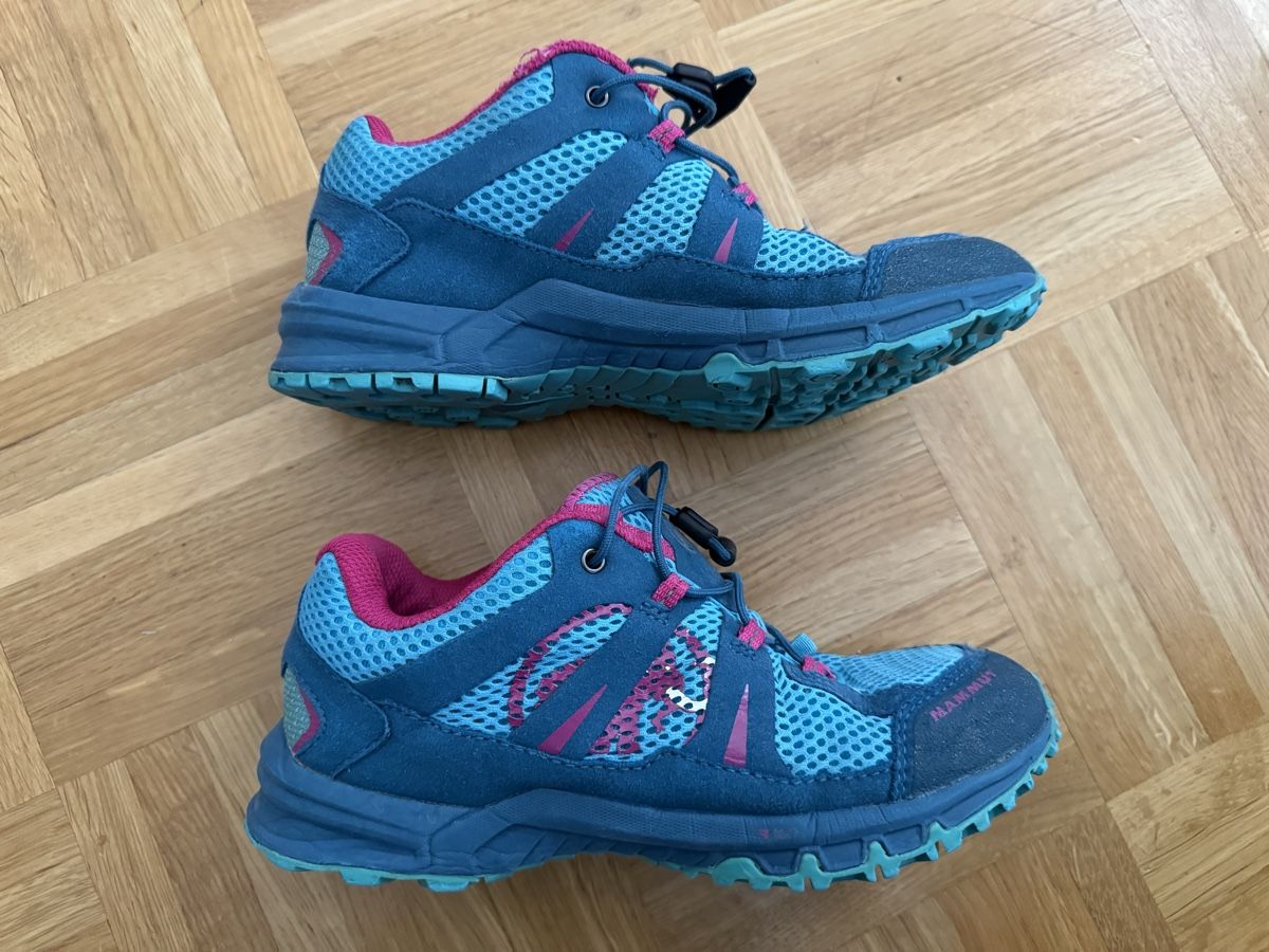 Mammut Chaussures filles: Kinder Wanderschuhe Mammut, Gr. 33 – D'occasion à Kilchberg ZH par Von_dutch 2