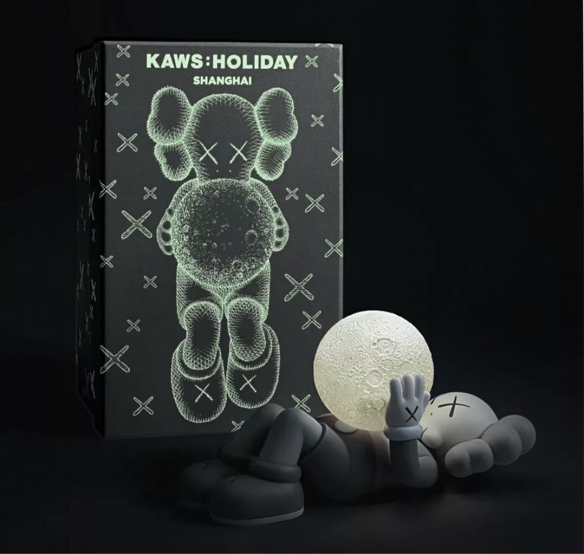 Statuette: Kaws holiday Shanghai (grey) – Nuovo e nell'imballaggio originale da Lausanne venduto da Tintin032 1