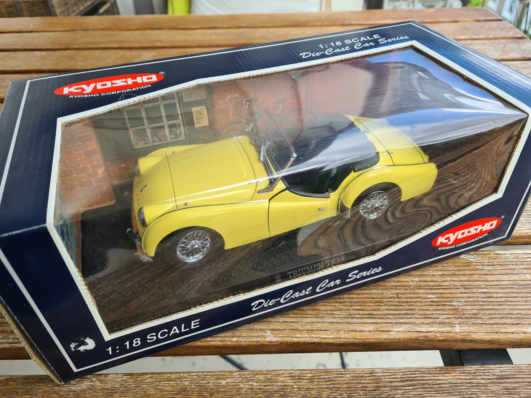 Triumph Voitures modèles: KYOSHO TRIUMPH TR3 – D'occasion à Basel par Solarbebop 5
