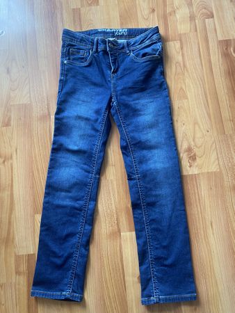 Jeans Gr. 146
