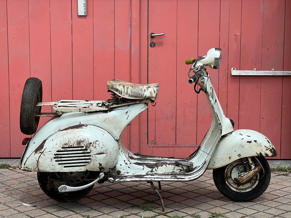 Vespa acma deals