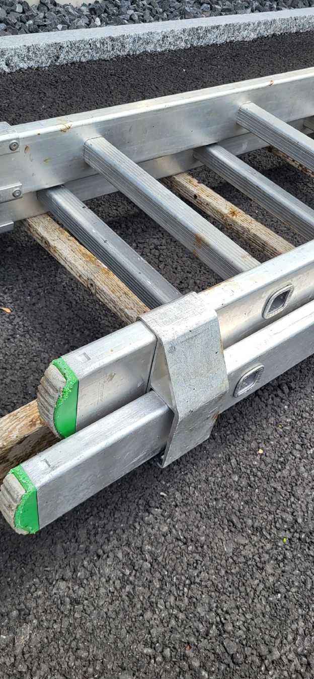 Echelles: Grosse Aluminium Leiter – D'occasion à Seewen SZ par babogi 1