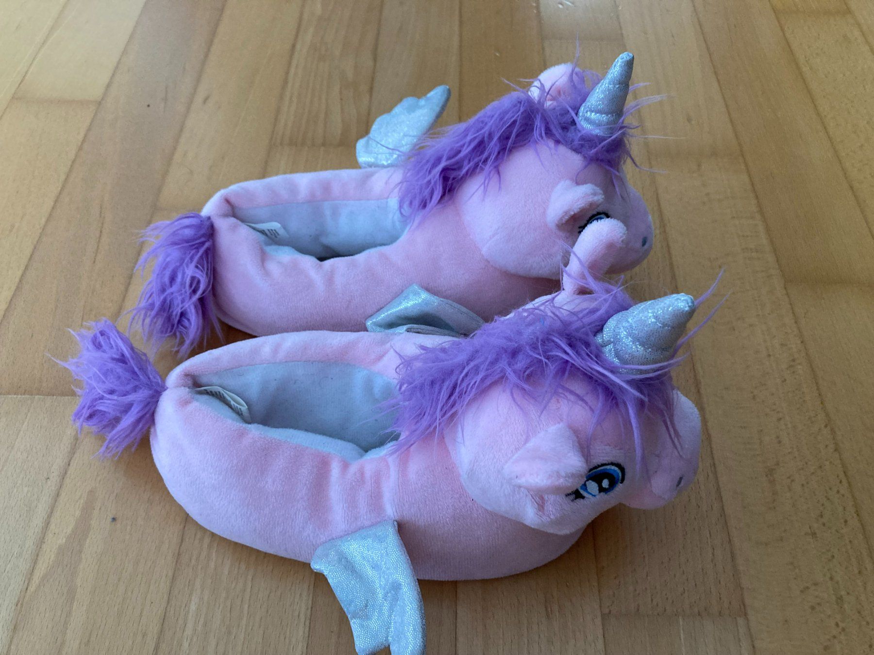 Dosenbach Chaussures filles: Kuschelige Einhorn-Finken – D'occasion à Muttenz par Juvenile33 2