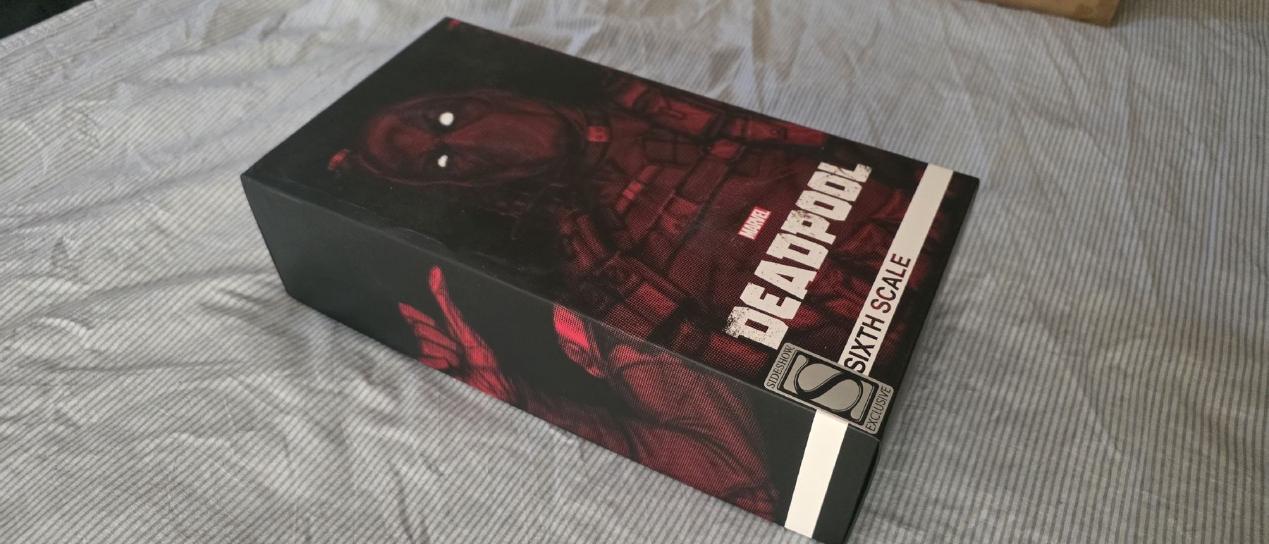 Marvel Figuren: Figurine Deadpool 1/6 (Marvel Comics) de Sideshow – Gebraucht aus Fribourg von Vctrll2330