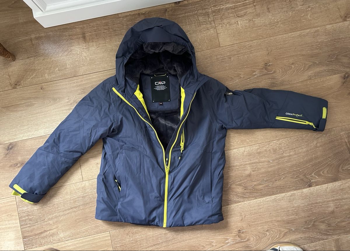 CMP Jacken: CMP Ski Jacket – Size 140 – Navy Blue – Gebraucht aus Küsnacht ZH von saluki12