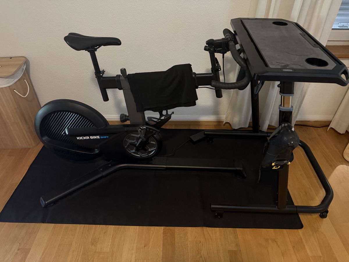 Wahoo Hometrainer: Wahoo KICKR Bike Shift C3D5 trainer, good condition – Nuovo (secondo la descrizione) da Zürich venduto da geo_8fxz 1