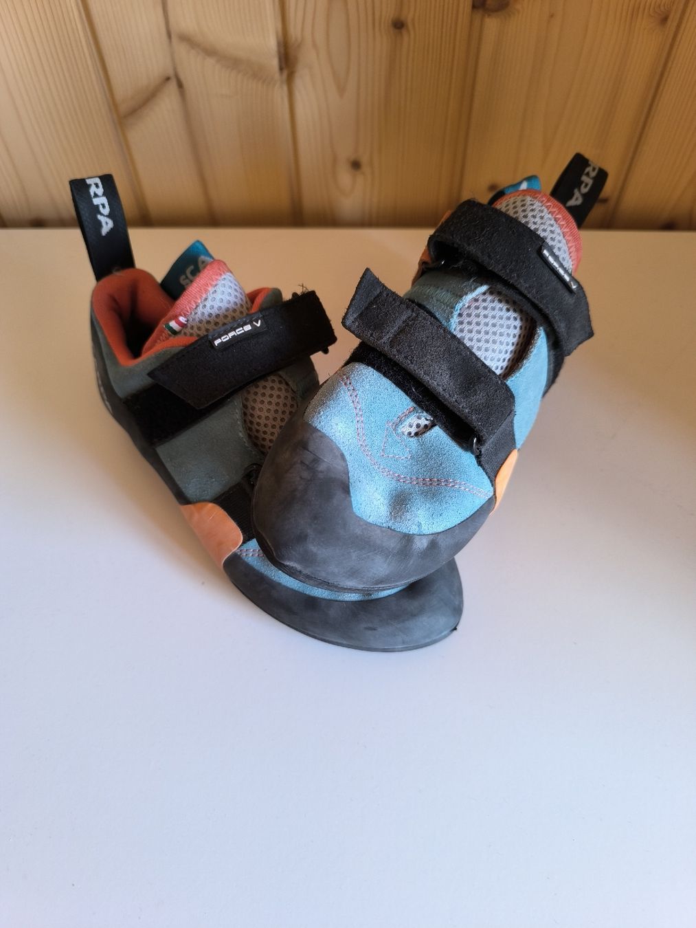 Scarpa Scarpe da donna: Scarpa Damen Force V Kletterschuhe – Usato da Grengiols venduto da mar_ia 1