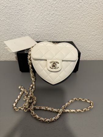 Chanel Heart Clutch With Chain Mini 22S White