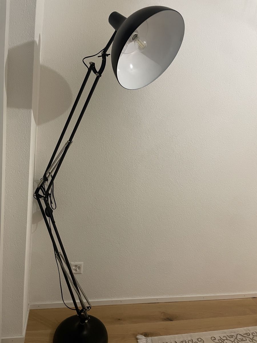 Micasa Lampade: Schwarze Stehlampe Top Zustand! – Nuovo (secondo la descrizione) da Kehrsatz venduto da erd_dwk2 1