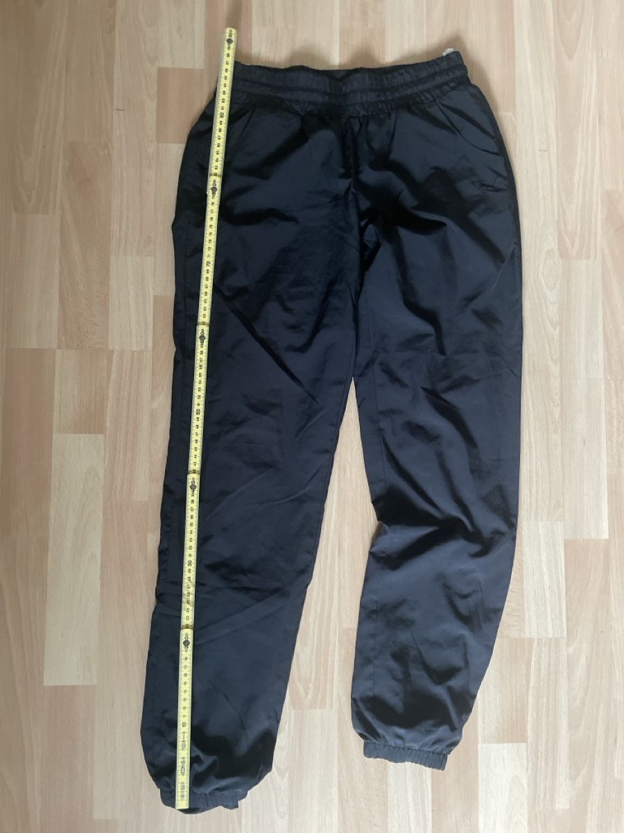 Puma Pantalons: Trainerhose von Puma Grösse 38 – D'occasion à Winterthur par cheerio97 1