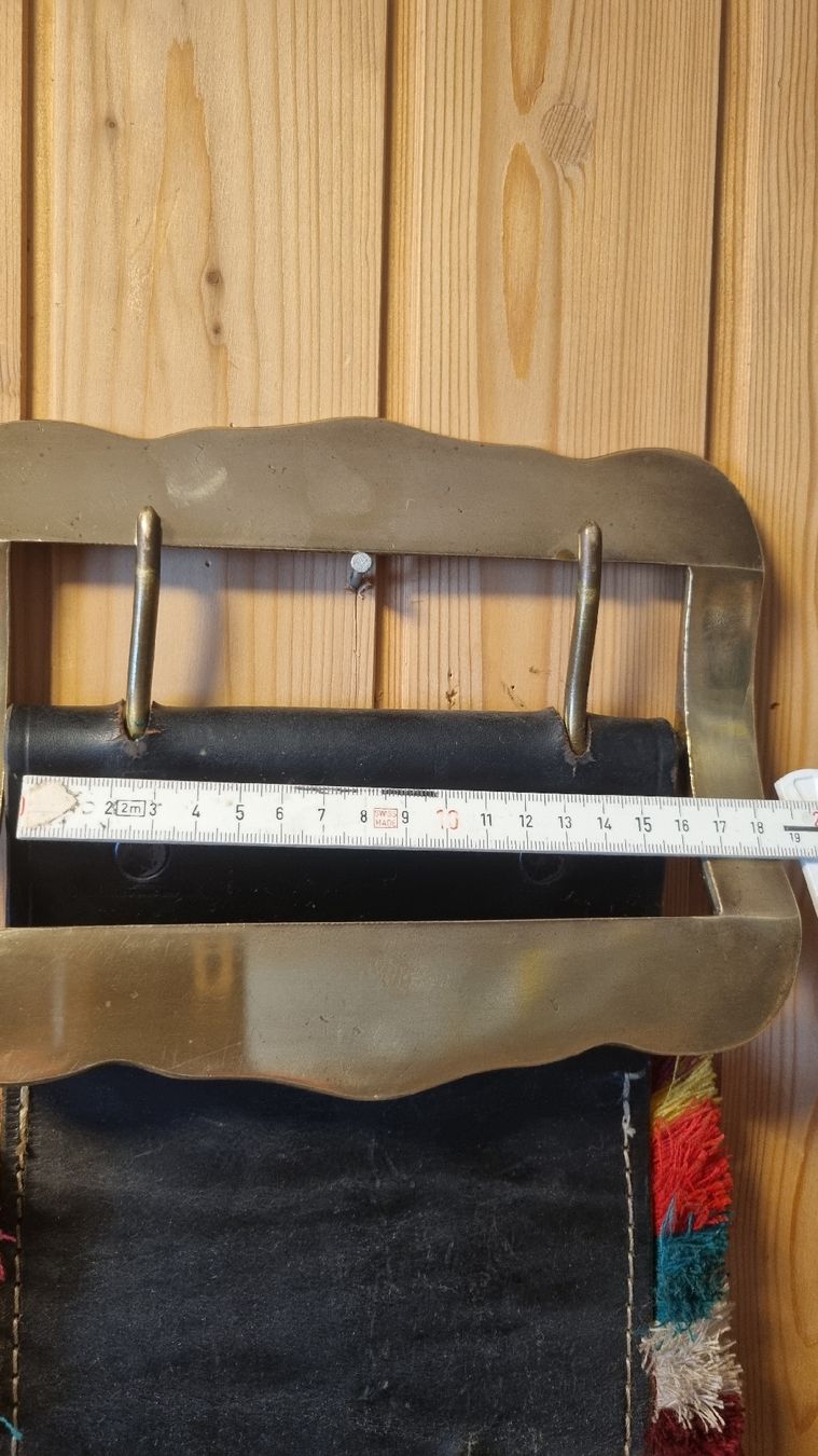 Glocken & Treicheln: Riemen für Treichel/Schelle – Gebraucht aus Einsiedeln von surufu 3
