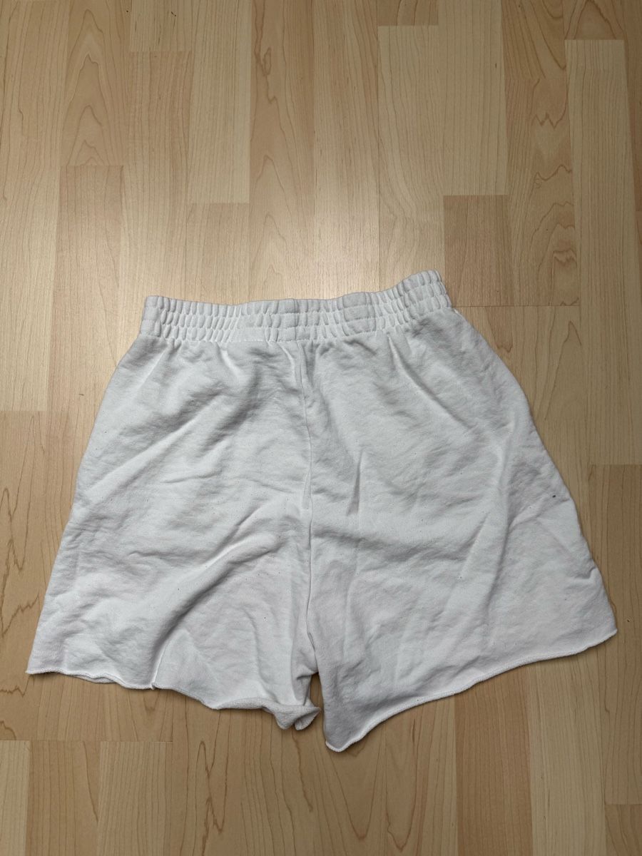 Pantaloni: White Easy Soul Summer Shorts – Usato da Urdorf venduto da rob_c5wf 1