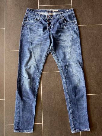 Jeans Hosen PLEASE Gr. L selten getragen Dunkelblau
