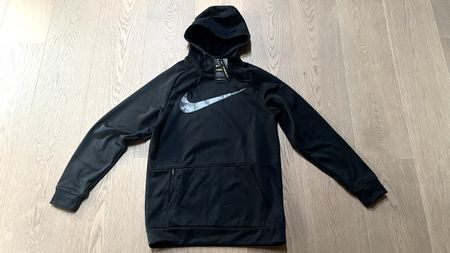 Nike Therma Hoodie Gr. S - Neu mit Etikett