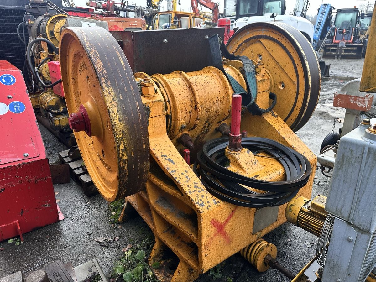 Toutes les machines: Steinbrecher, backenbrecher – D'occasion à lyssach par brax2019 1
