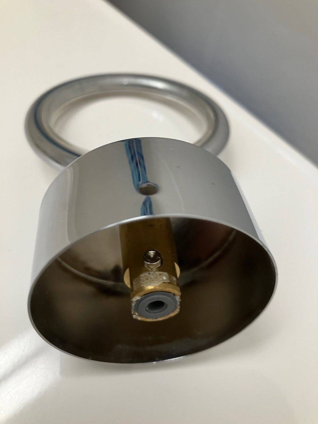 Gläser: 2 Stk. Zahnglas mit Halterung – Gebraucht aus Hofstetten b. Brienz von of-Liberty23 5