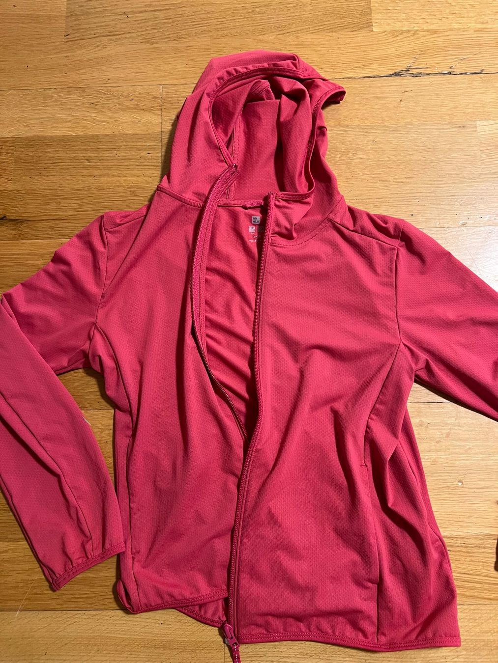 Uniqlo Giacche & Cappotti: Uniqlo Jacket Jacket Training Gr 9-10J – Usato da Ebmatingen venduto da dartim 1