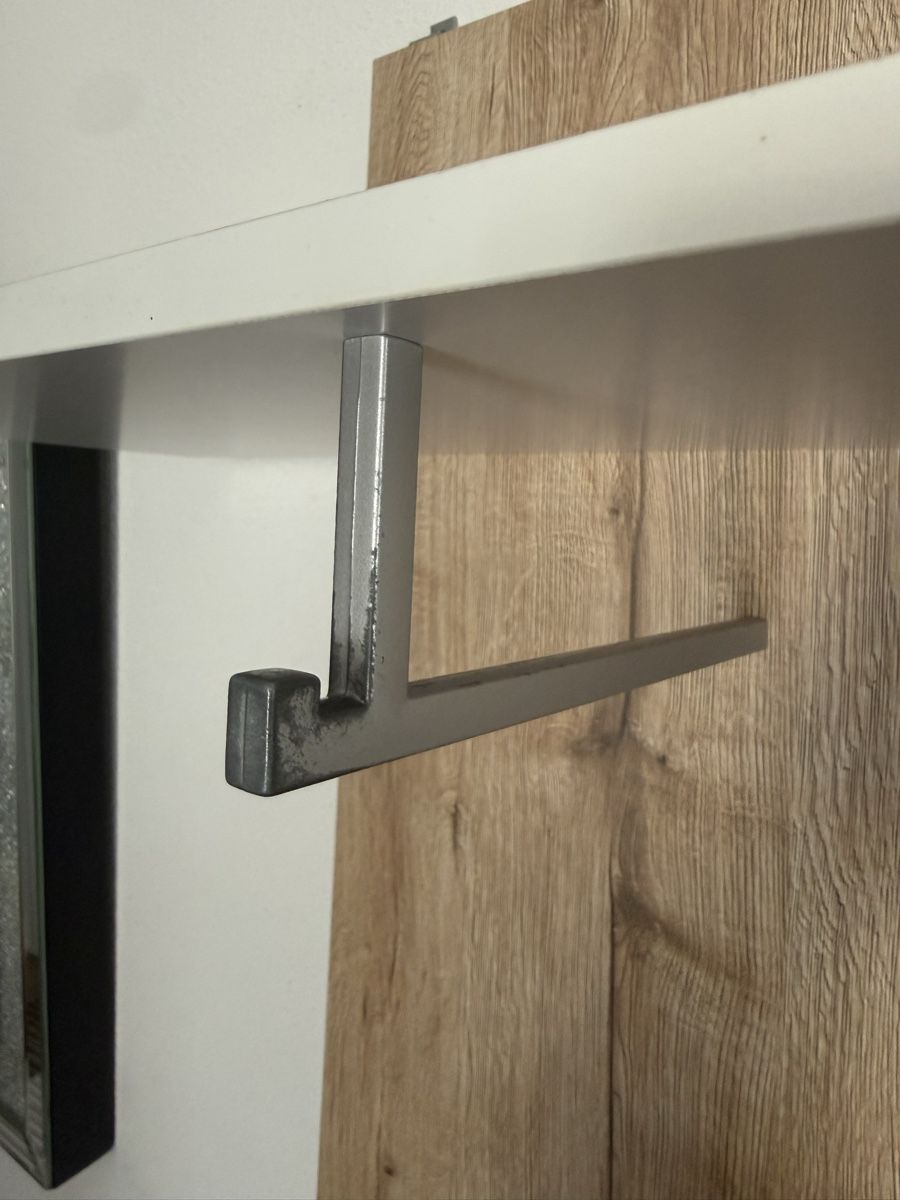 Guardaroba: Wandgarderobe mit Ablage – Usato da Rapperswil SG venduto da carolevera 2