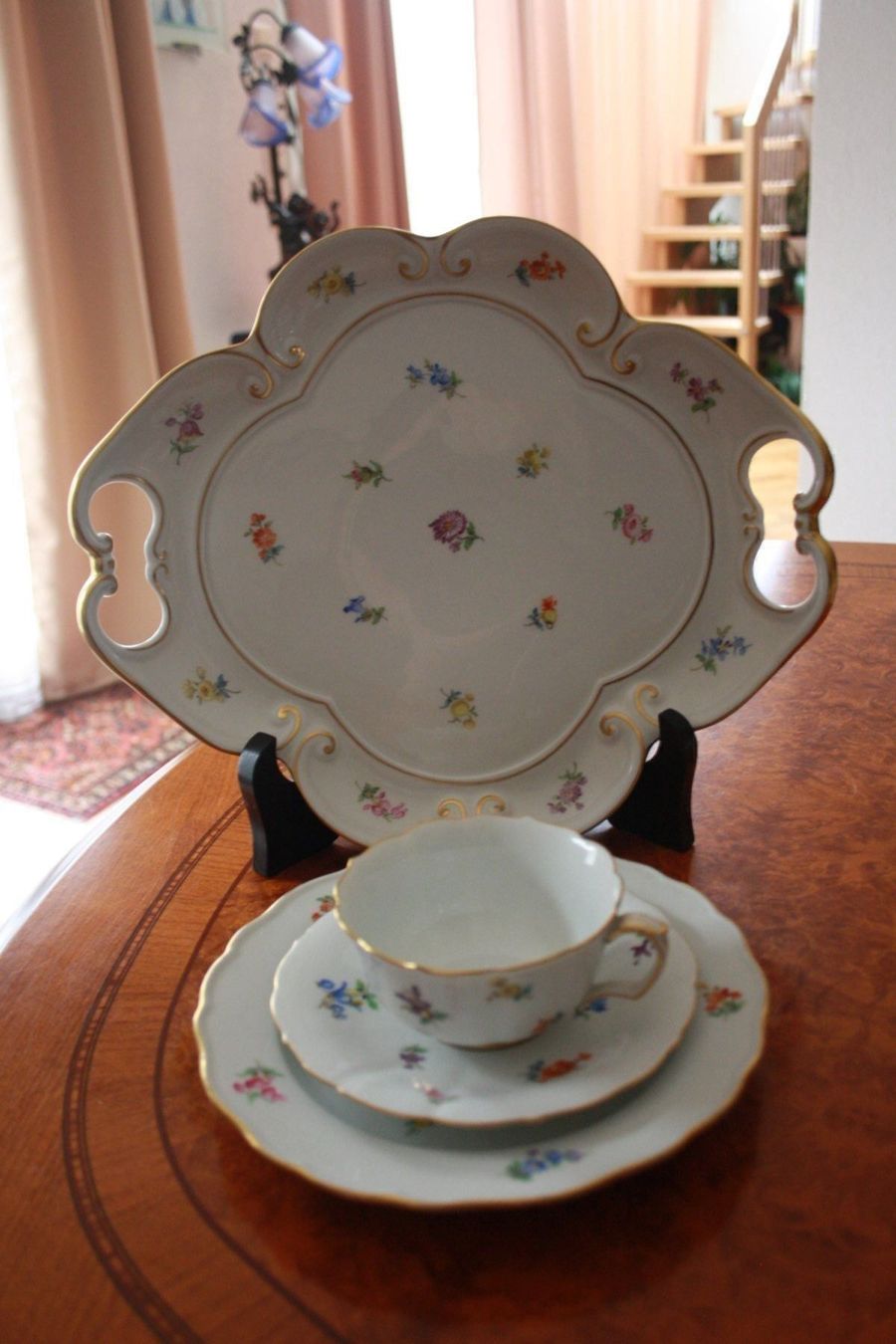 Piatti di portata: Meissen Prunk Streublume Oval Platte – Nuovo (secondo la descrizione) da Urtenen-Schönbühl venduto da Cbuyer 1