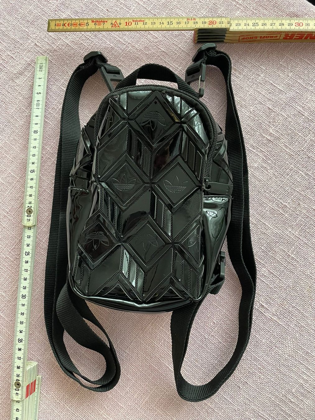 Adidas Zaini: Rucksack Adidas schwarz – Usato da Dübendorf venduto da 2hot4you