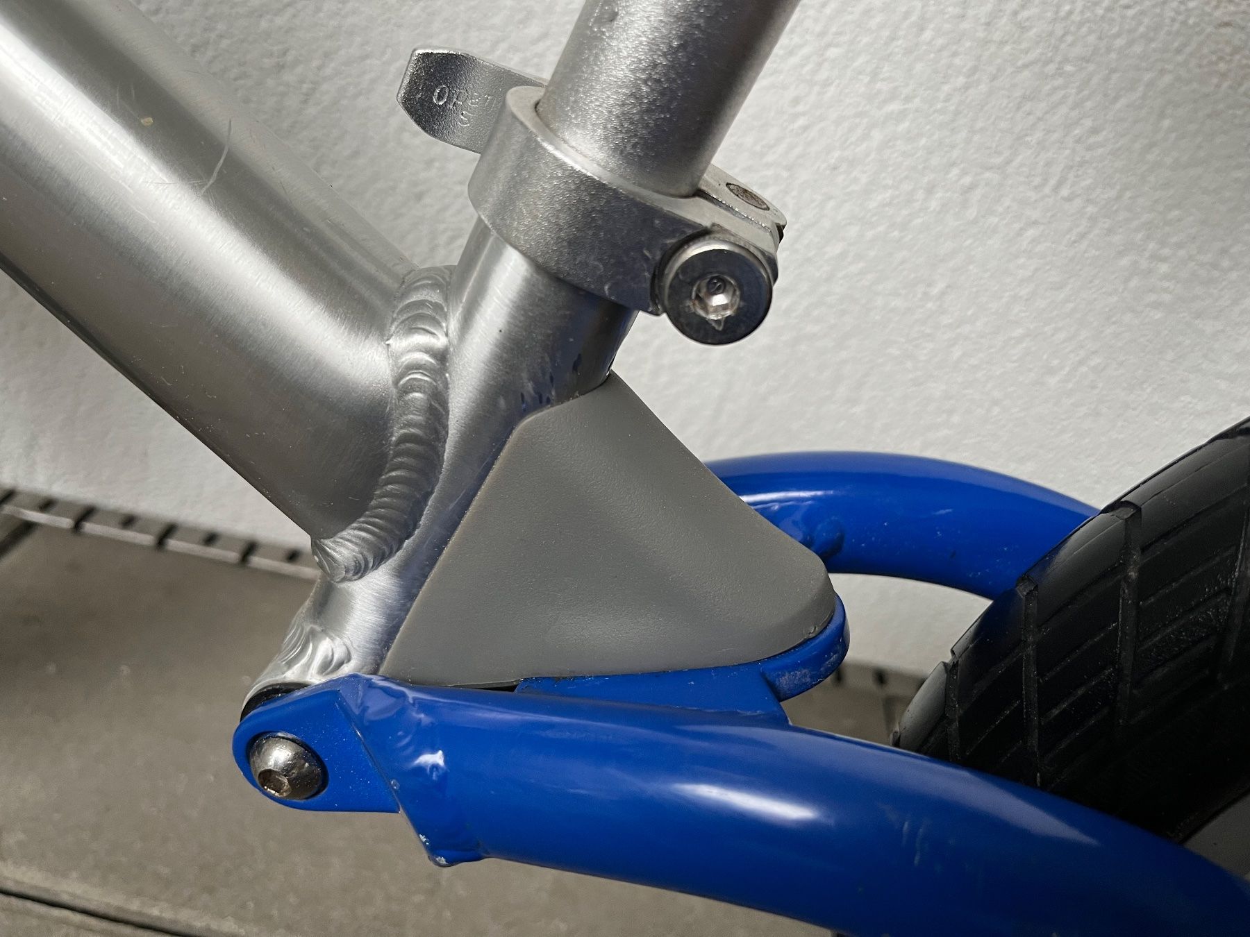 Likeabike Veicoli per bambini: KOKUA LIKEaBIKE jumper / Neuer Gummi – Usato da Emmen venduto da busybiscuit 2