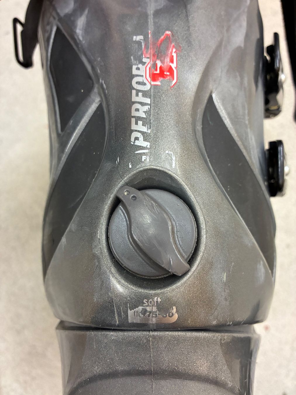 Salomon Scarpe da uomo: Skischuhe Salomon Grösse 44 (Mondo 28.0) – Usato da Zürich venduto da leGrenat 6