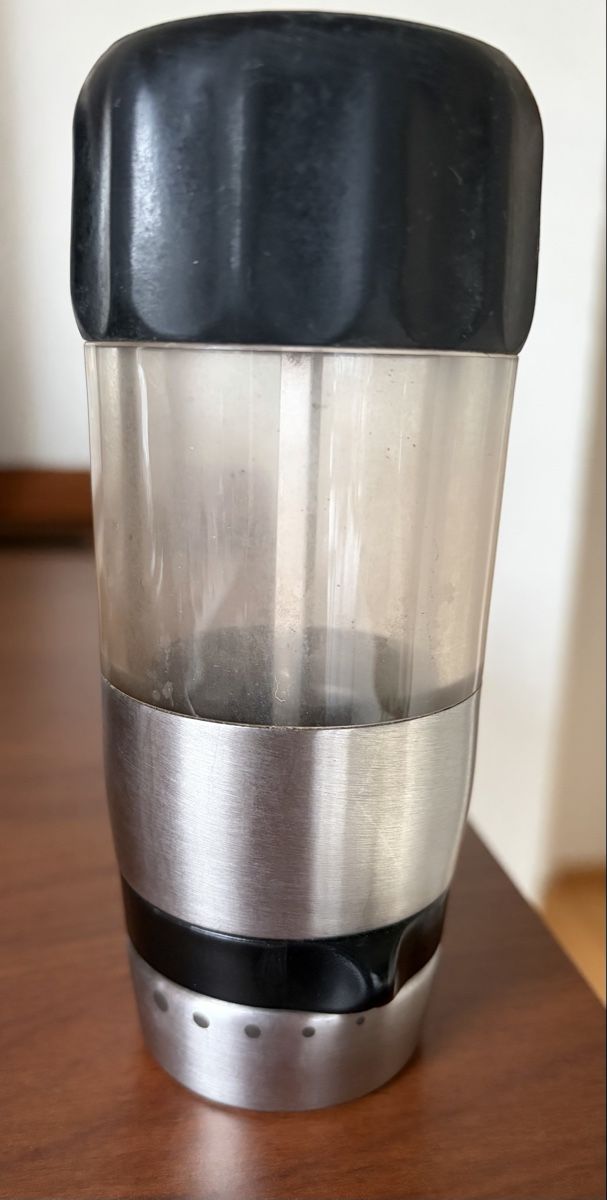 Oxo Küchengeräte: Moulin à épices Oxo haute qualité – Gebraucht aus Echandens von lack19