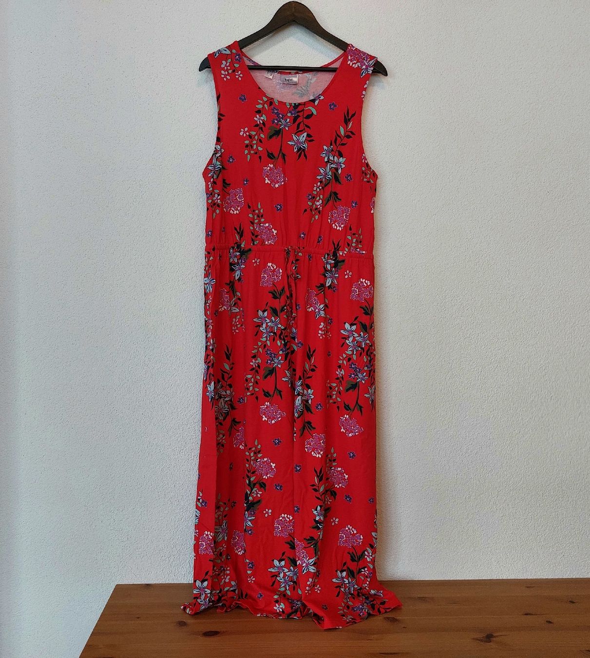 Vestiti: Rotes Kleid mit Blumenmuster, ungetragen! – Nuovo (secondo la descrizione) da Effingen venduto da roe_7mb7