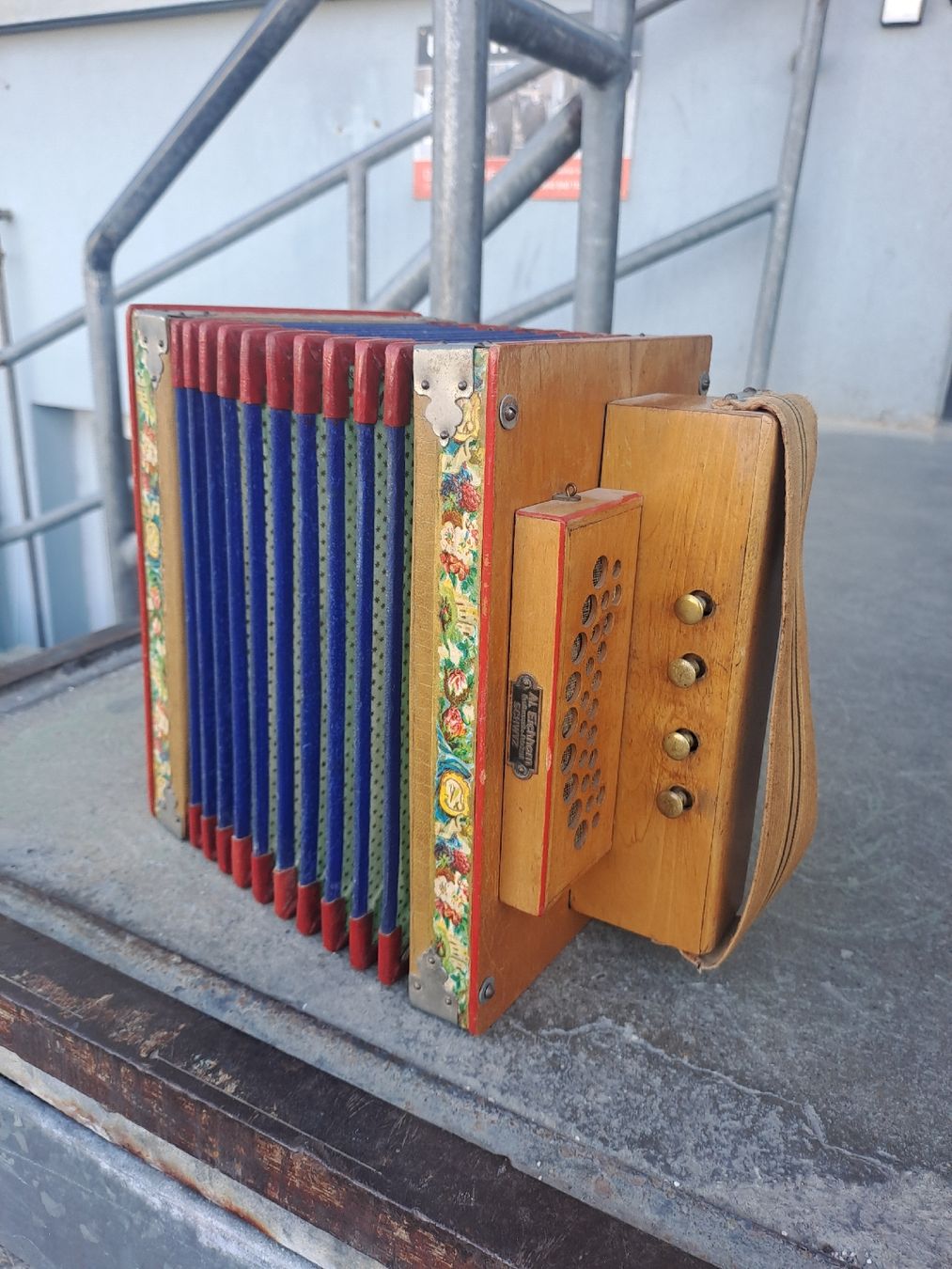 Eichhorn Instruments de musique: Eichhorn orgeli ton C – D'occasion à Villeneuve par BibiVintage 6
