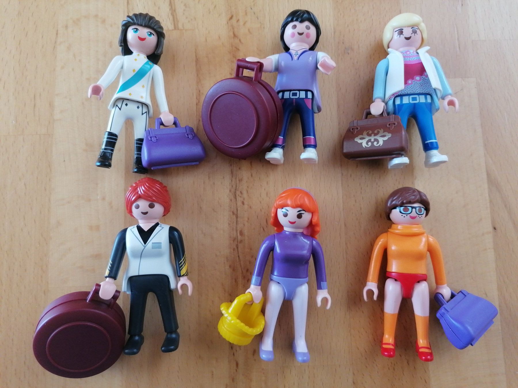 Playmobil Giocattoli: 6 Damen oder Mädchen mit Reisegepäck,    ganz und sauber – Nuovo (secondo la descrizione) da Pfäfers venduto da Padj 4