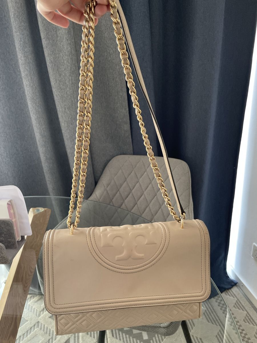 Taschen für Damen: Tory Burch Fleming Ledertasche Beige guter Zustand – Gebraucht aus Monte Carasso von alu_cf8g 3