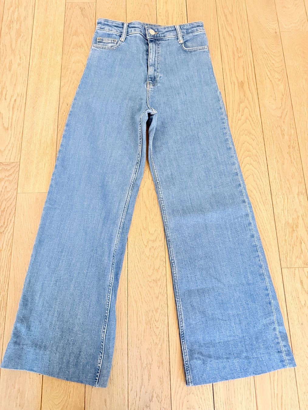 Zara Jeans: Jeans Gr. 36 Zara – Nuovo (secondo la descrizione) da Wiesendangen venduto da gefion99