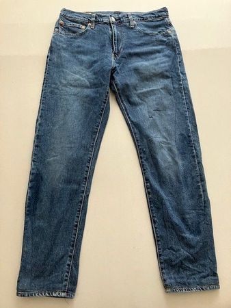 Jean Levi Strauss bleu coupe droite taille W32L32