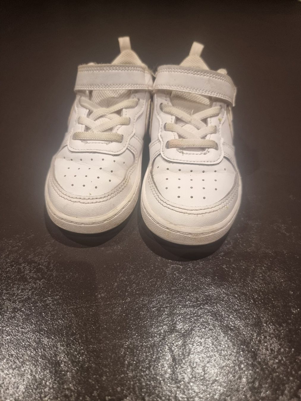 Nike Scarpe per ragazze: Nike Sneaker, 26 – Usato da Buttikon SZ venduto da Limo180