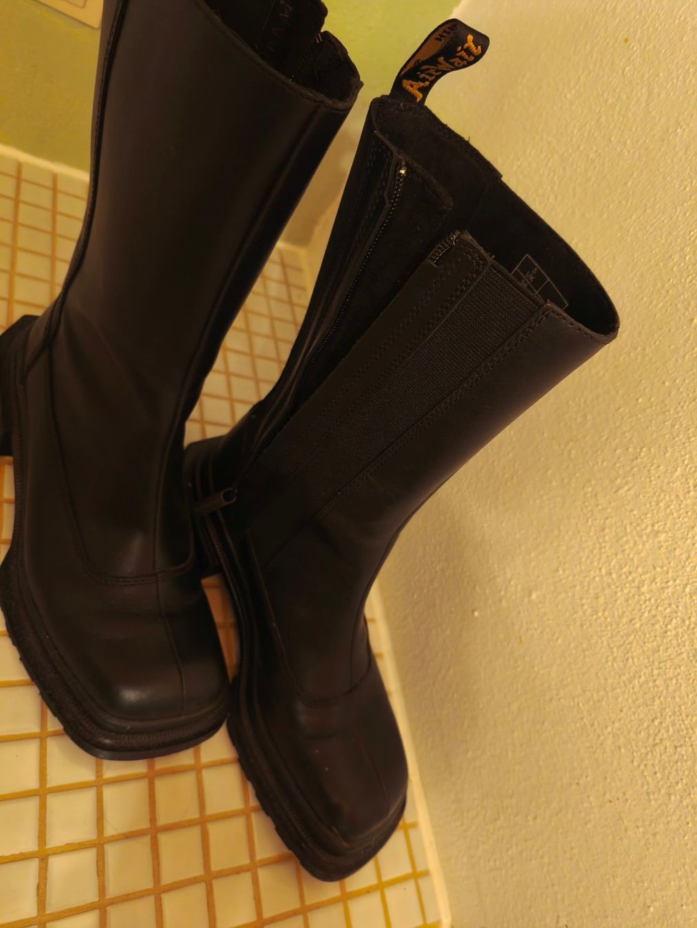 Dr. Martens Scarpe da donna: Doc. Martens Stiefel Schwarz – Usato da Luzern venduto da mel_vjd5 1