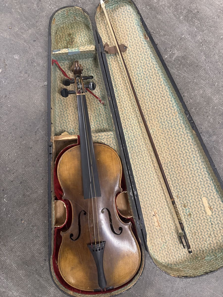 Strumenti musicali: Antike violine mit bogen  – Usato da Strengelbach venduto da HeidiHeidi09