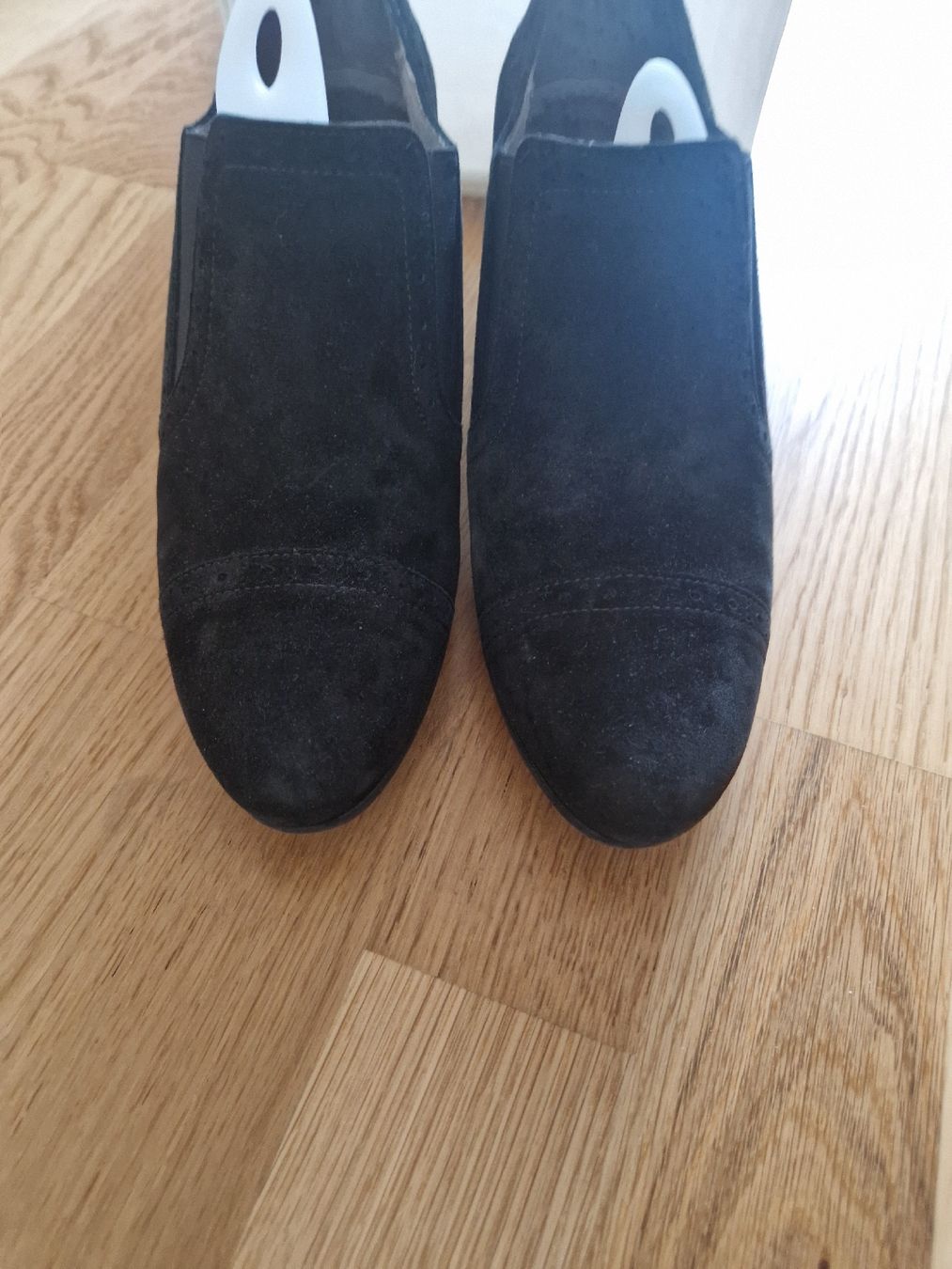 Scarpe da donna: Stiefelette Schwarz - Gr. 39 – Usato da Reinach BL venduto da Dschinni80 1