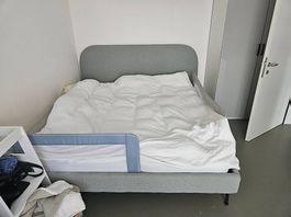 Bett 1,80m inkl. Lattenrost