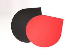 4 FREEFORM Tischset Tropfenform rot/schwarz