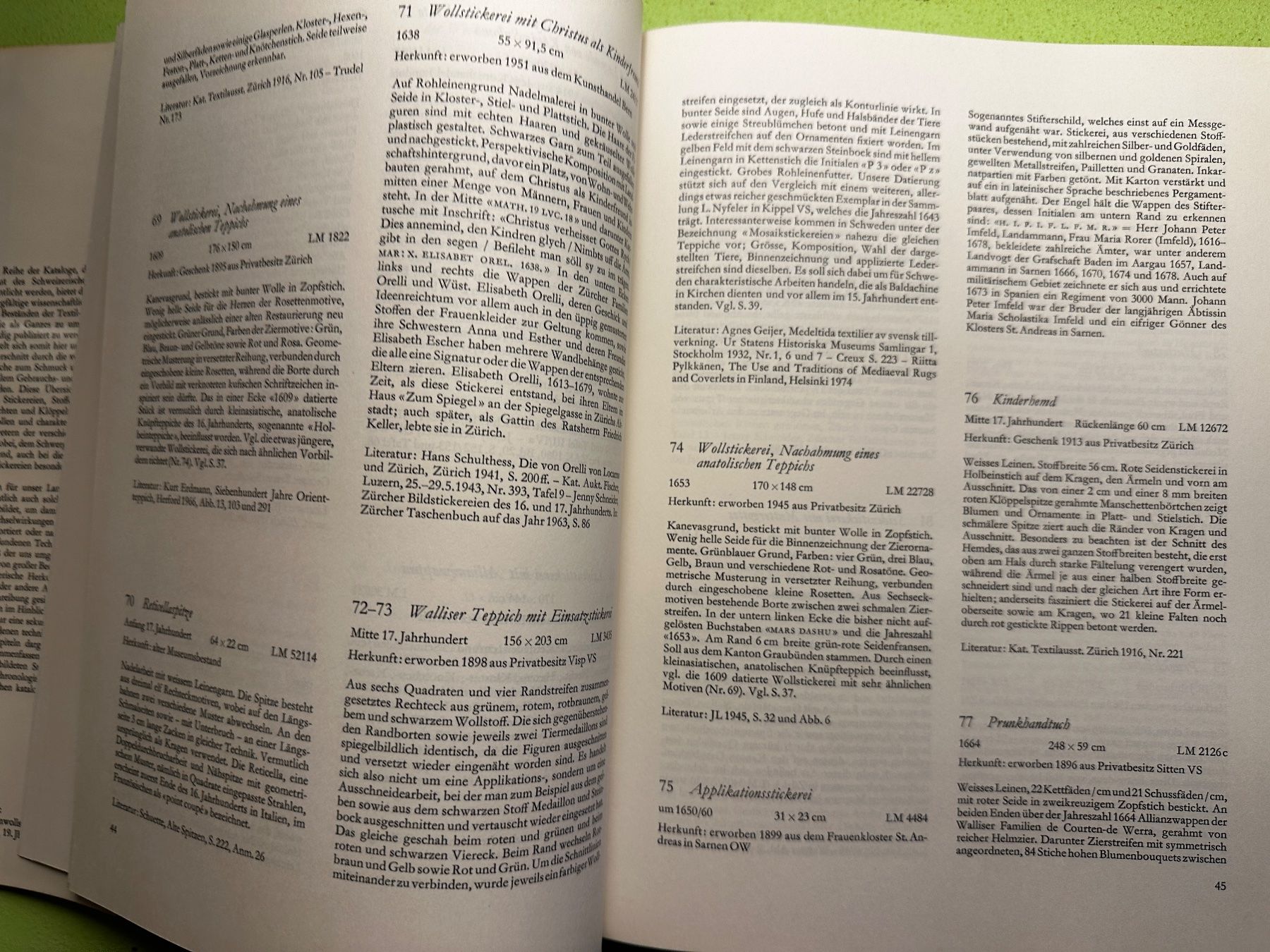 Libri: Jenny Schneider: Textilien. – Usato da Zürich venduto da allp 6