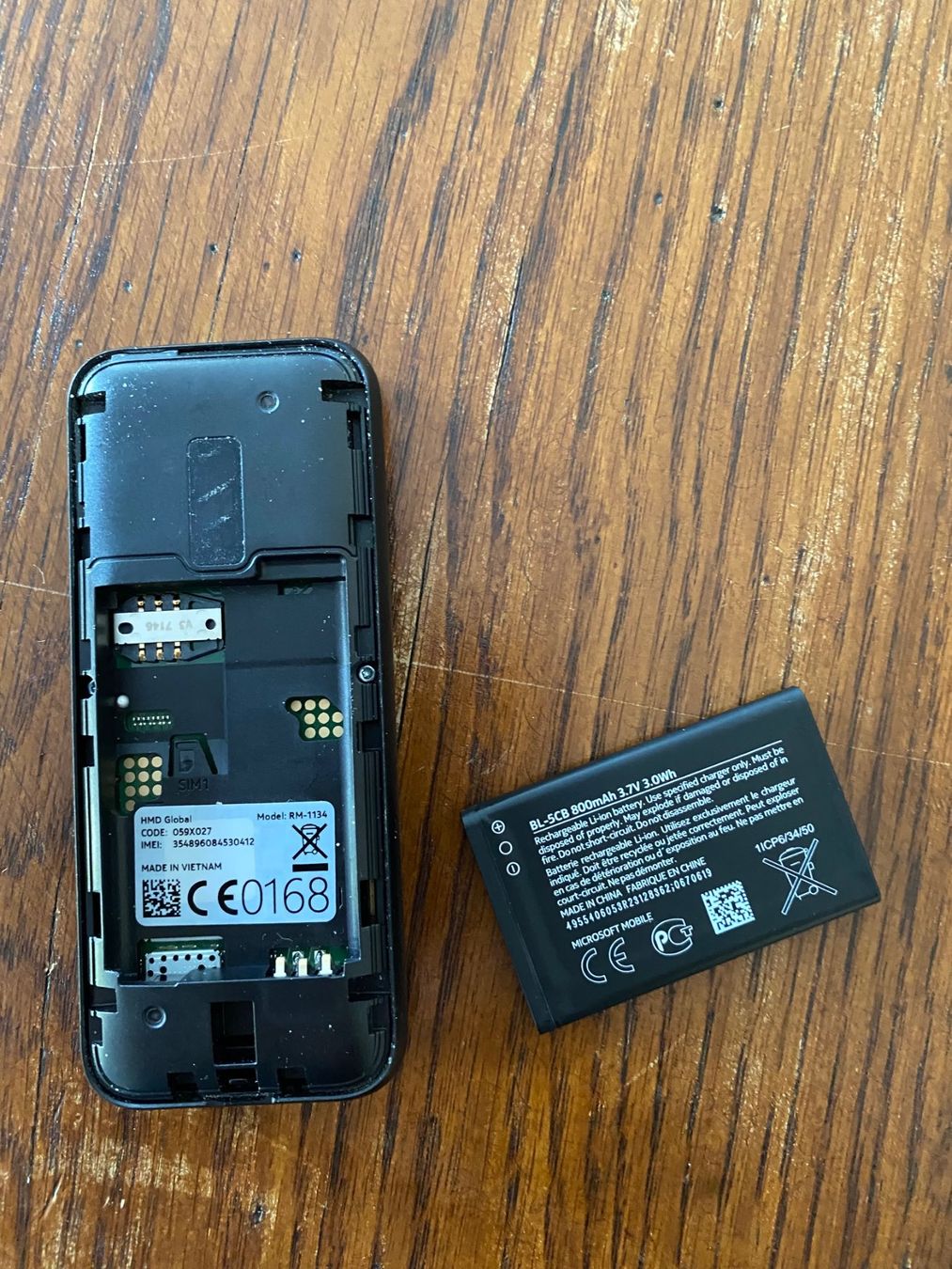 Nokia Telefoni cellulari / Smartphones: NOKIA Handy RM-1134 mit Ladekabel – Usato da Bremgarten AG venduto da Baerli2 1